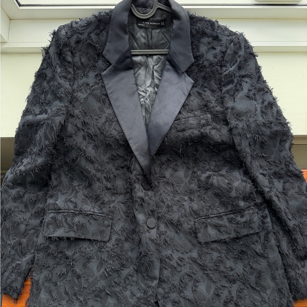 Zara Black Textured Blazer